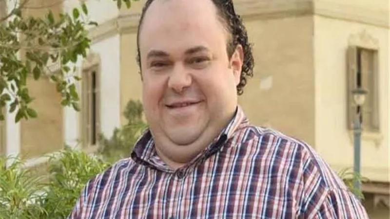 مدحت تيخا 