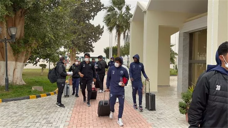 بعثة بيراميدز تصل بنغازى لمواجهة اهلى طرابلس