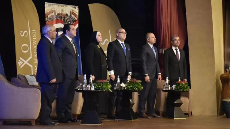 علاء عابد : قلة في الخارج لا تريد لمصر خيرا و تنتقد المشروعات القومية الكبرى