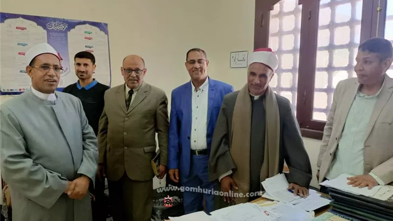 مديرالمنطقة الازهرية بالبحر الاحمر يتفقد انطلاق التصفيات النهائية لمسابقة القرآن الكريم