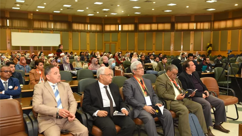 جامعة أسيوط تشهد انطلاق وقائع المؤتمر العلمى السنوى الرابع لصيادلة المستشفيات الجامعية