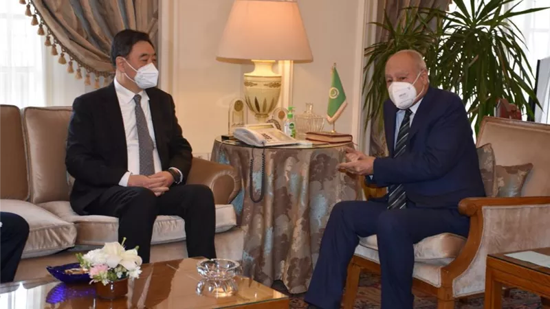 ابو الغيط يبحث مع المبعوث الصيني مستجدات الازمة الروسية الاوكرانية