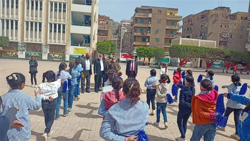وكيل وزارة التعليم يتابع سير انتظام العملية التعليمية بالمدارس الثانوية بادارتي شرق وغرب الزقازيق
