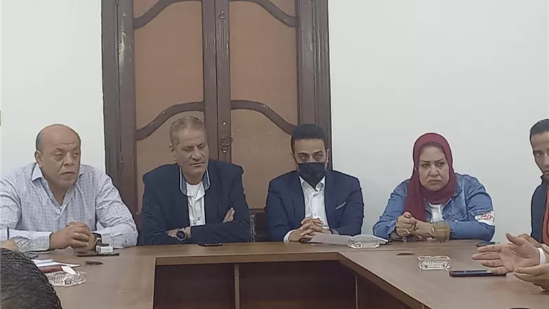 مستقبل وطن بقنا يعقد اجتماعا لمناقشة الاحتفالات بعيد الام ويوم اليتيم