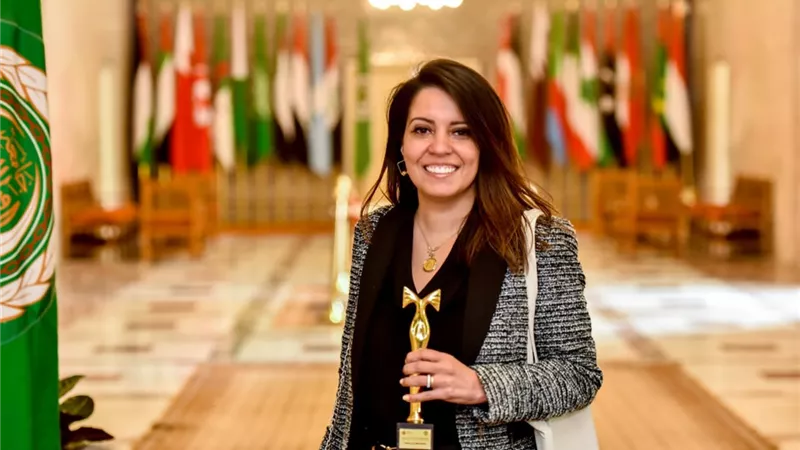منتدى المرأة العربية يكرّم قيادات الإعلام والاتصال المؤسسي فى 