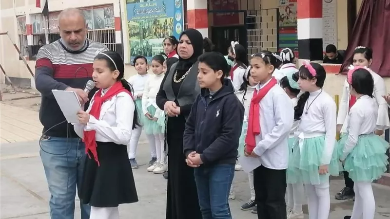 وكيل تعليم دمياط يفاجئ مدرستي الخضري والجمرك ويشدد علي تطبيق الإنضباط الإداري