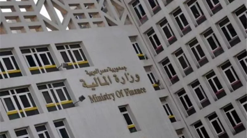 تنفيذا لتوجيهات الرئيس السيسي للحكومة.. زيادة حد الإعفاء الضريبي بنسبة ٢٥٪