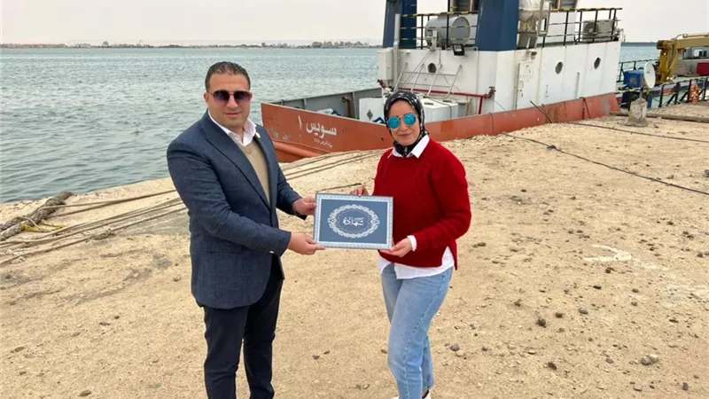العاملون بموانئ السويس والبحر الأحمر يكرمون الأم المثالية