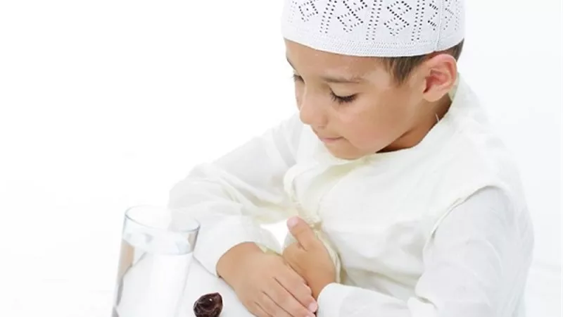 متى يؤمر الطفل بالصوم