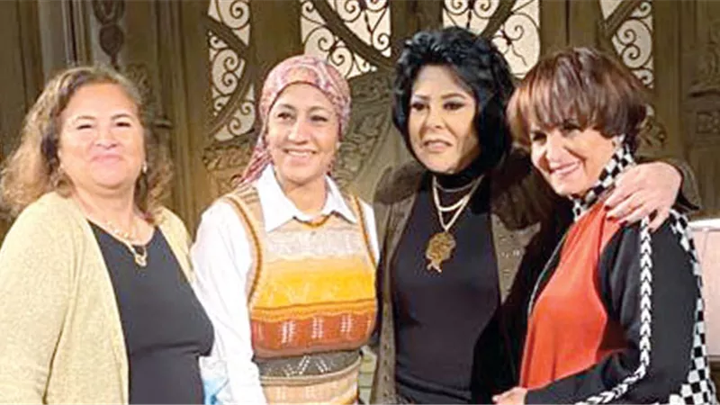 سميرة احمد تروى حكاية قص فستانها بأمر من حسن الإمام