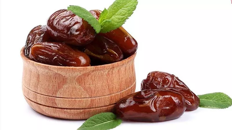 تناول التمر يوميا فى رمضان يحسن عملية الهضم ويقى من الأمراض المزمنة