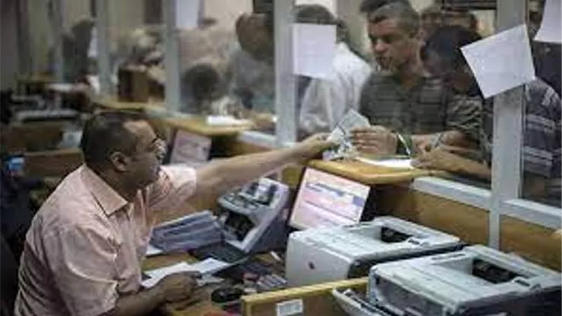 أصحاب المعاشات سعداء لتبكير صرف الزيادة