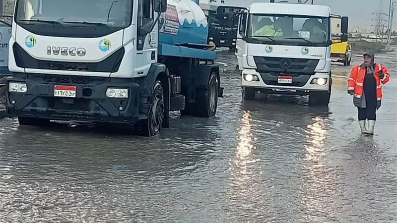 بالصور امطار غزيرة بالاسكندرية