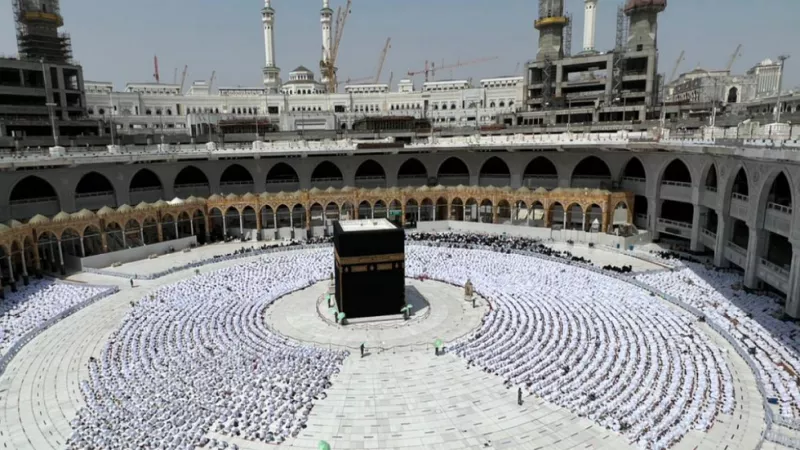 السعودية تصدر تعليمات للعاملين في المساجد خلال شهر رمضان