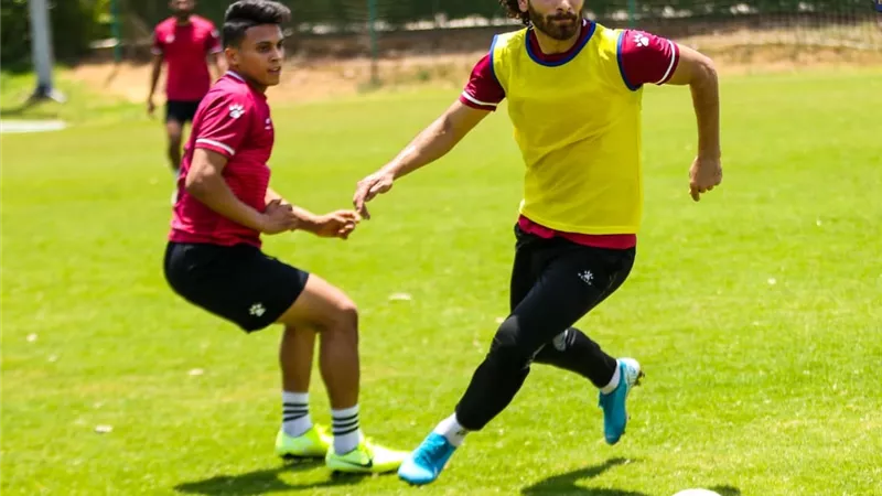 سيراميكا كليوباترا يواصل تدريباته.. ويُكرم معتز البطاوي