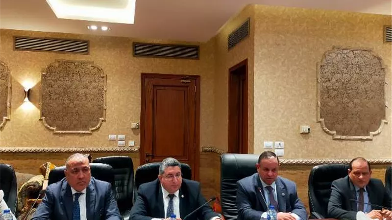 بدء إجتماع لجنة الجمارك 