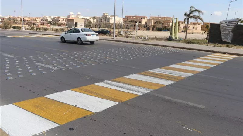 عادل النجار: «مطبات صناعية ولافتات تحذيرية» بطريق «الإسكندرية - أكتوبر».. صور