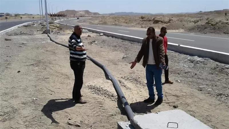 رئيس مدينة مرسى علم : يتابع تنفيذ الخطة الاستثمارية للطرق
