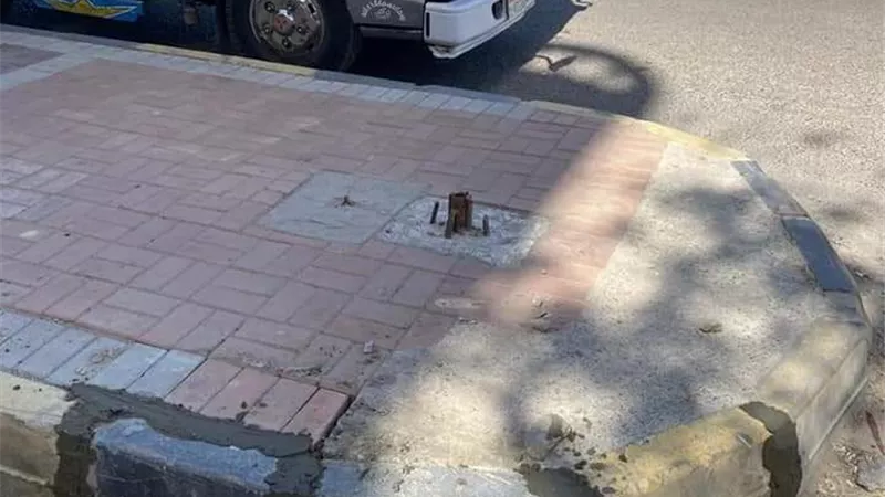متابعة أعمال التطوير ورفع كفاءة الطرق بشوارع مدينة الغردقة