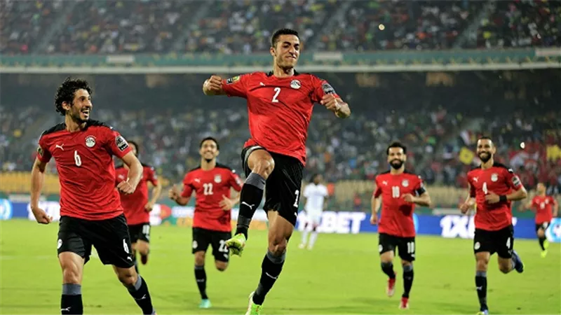 صلاح ومرموش ومصطفى محمد يقودون هجوم مصر امام السنغال الليلة