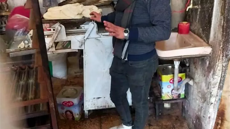 أعدام 57 كيلو سلع غذائيه بسمسطا