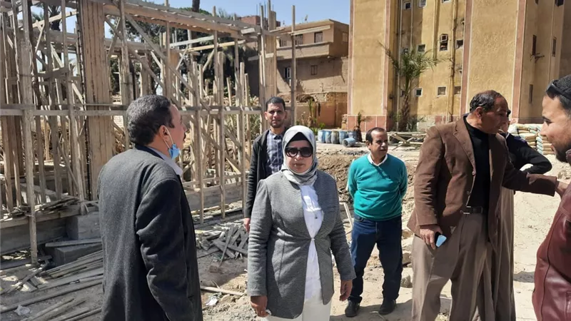 محافظ أسيوط يوجه بمتابعة معدلات تنفيذ مشروعات 