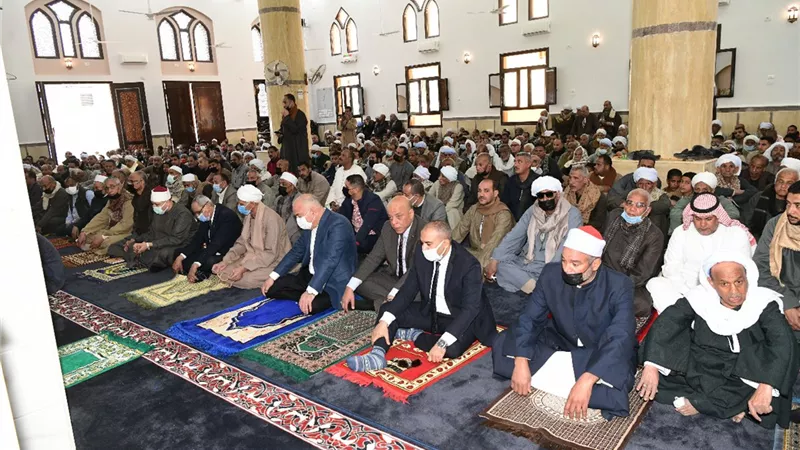 محافظ قنا يفتتح تجديدات مسجد الفتح بالأشراف الغربية ..صور