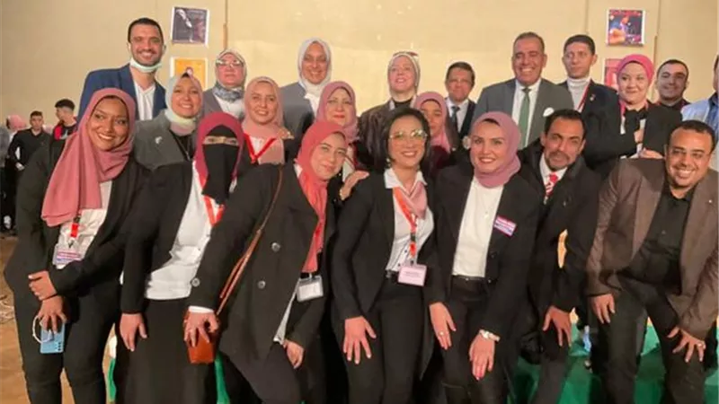 تكريم 320 طالب ومعلم حصلوا على دبلومة اللغة الفرنسية بالإسماعيلية ..صور