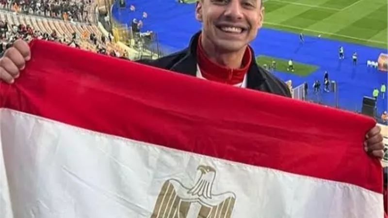 عمرو وهبة يشارك جمهوره بصورة من استاد القاهرة