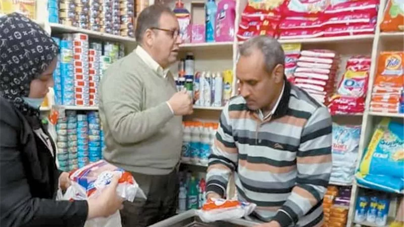 جشع التجار.. لعب بالنار
