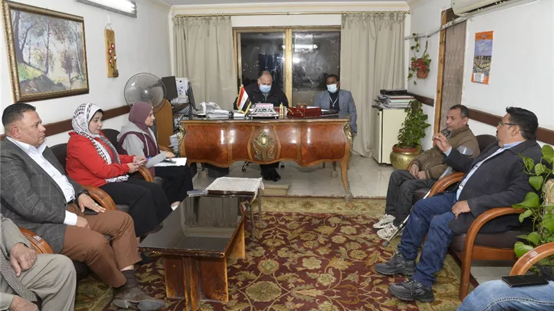 محافظ أسيوط يواصل لقاءاته الدورية مع ذوي الهمم للاستماع إلى طلباتهم وتلبية احتياجاتهم