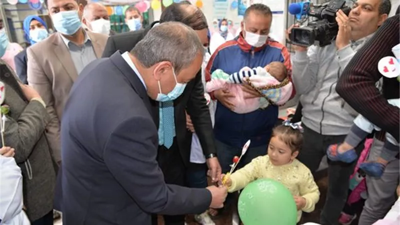 محافظ الإسماعيلية يطلق حملة التطعيم ضد شلل الأطفال من مركز العرايشية ..صور