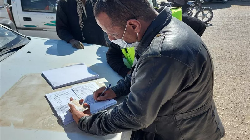 تغريم 6 ألاف شخص بسبب الكمامة.. وإحالة 11 أخرين للنيابة