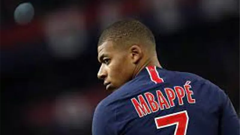 مفاجاة .. ايتو يرفض تمثيل مبابى لمنتخب الكاميرون