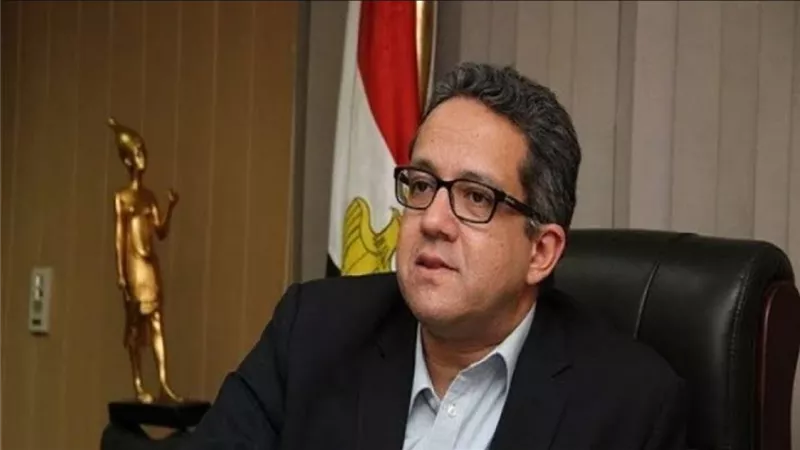 وزير الآثار يكشف تفاصيل رحلته إلى إنجلترا لدعم السياحة المصرية.. فيديو