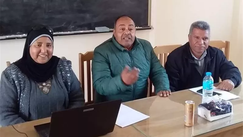 المركز الإرشادي شرق الإسماعيلية يناقش طرق تخزين القمح..صور