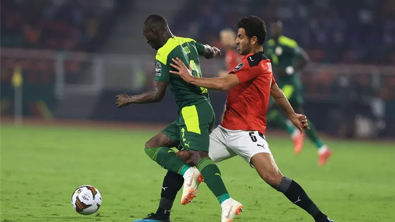 مدرب الزمالك الأسبق: أتمنى مشاركة حمدي فتحي كمدافع أمام السنغال