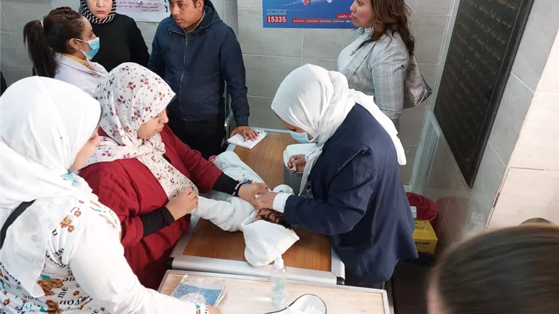 محافظ أسيوط: استمرار تنفيذ الحملة القومية للتطعيم ضد مرض شلل الأطفال لليوم الثاني