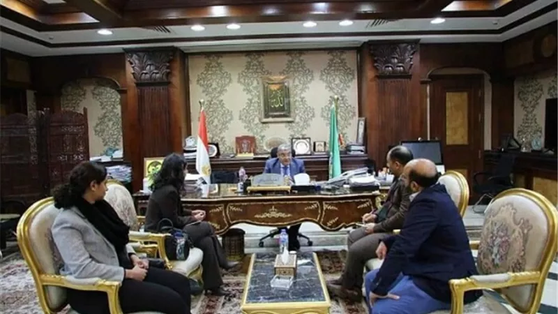محافظ المنيا: الدولة بقيادة الرئيس السيسي تعمل بخطى سريعة على تنمية صعيد مصر