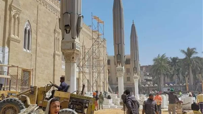 بالصور.. أعمال ترميم وصيانة مسجد الإمام الحسين بالقاهرة