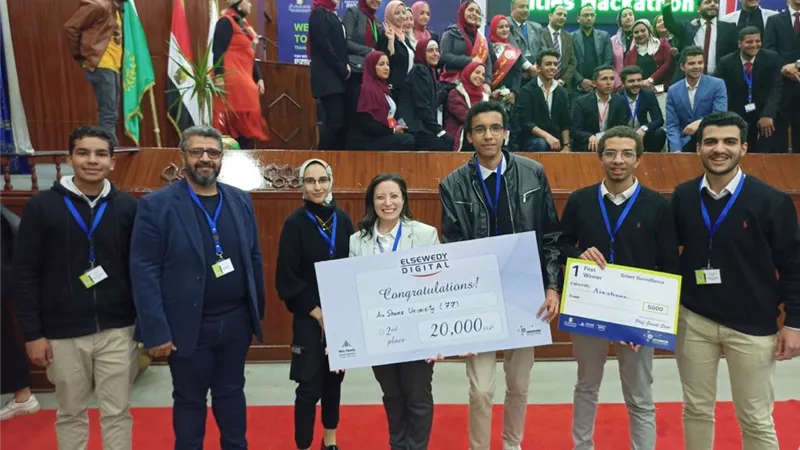 حاسبات عين شمس تحصد المركز الأول في هاكاثون المدن الذكية ..صور