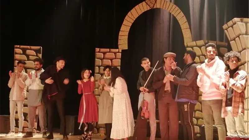 مهرجان نوادي المسرح بالقناة وسيناء يواصل عروضه في الإسماعيلية ..صور