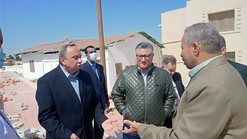رئيس المعهد القومي لعلوم البحار والمصايد يزور فرع المعهد بالغردقة
