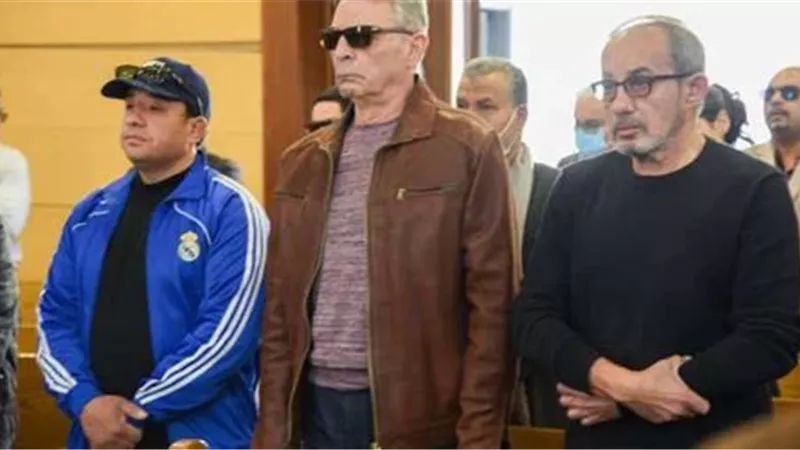 محمود حميدة فى جنازة عهدى صادق بالكنيسة الإنجيلية .. صور