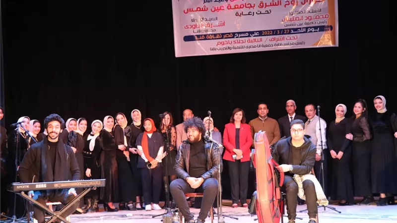 نائب محافظ قنا يشهد احتفالية جمعية انا مصرى بعيد الام