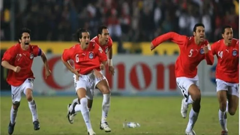 حسن مصطفى: 