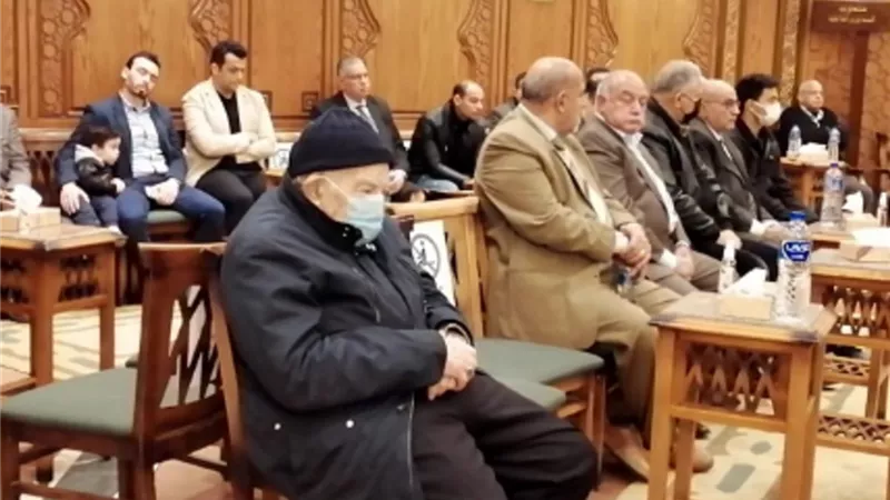 احدث ظهور لـ رشوان توفيق فى عزاء احمد حلاوة.. صور