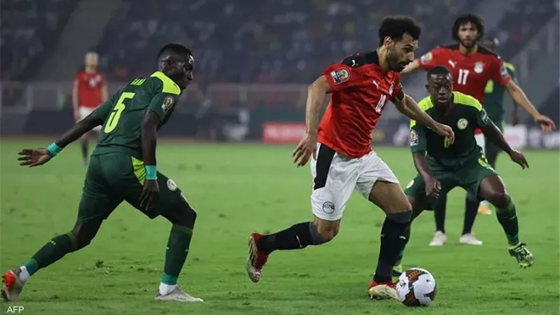 تعرف على توقعات نجم مسرح مصر بنتيجة مباراة مصر والسنغال غدا