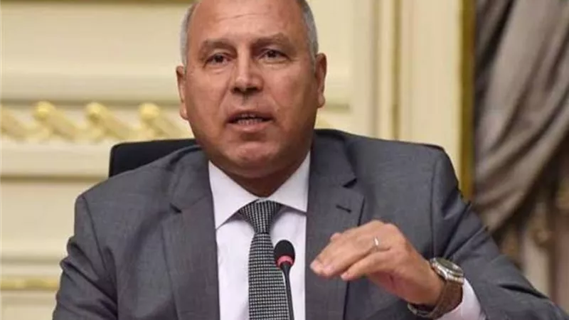 وزير النقل : أول صفقة قطارات تانجو الإسبانية وصلت الإسكندرية الخميس الماضي .. فيديو