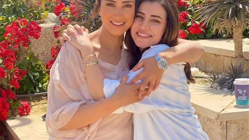 سارة الشامى تروج لمسلسل 